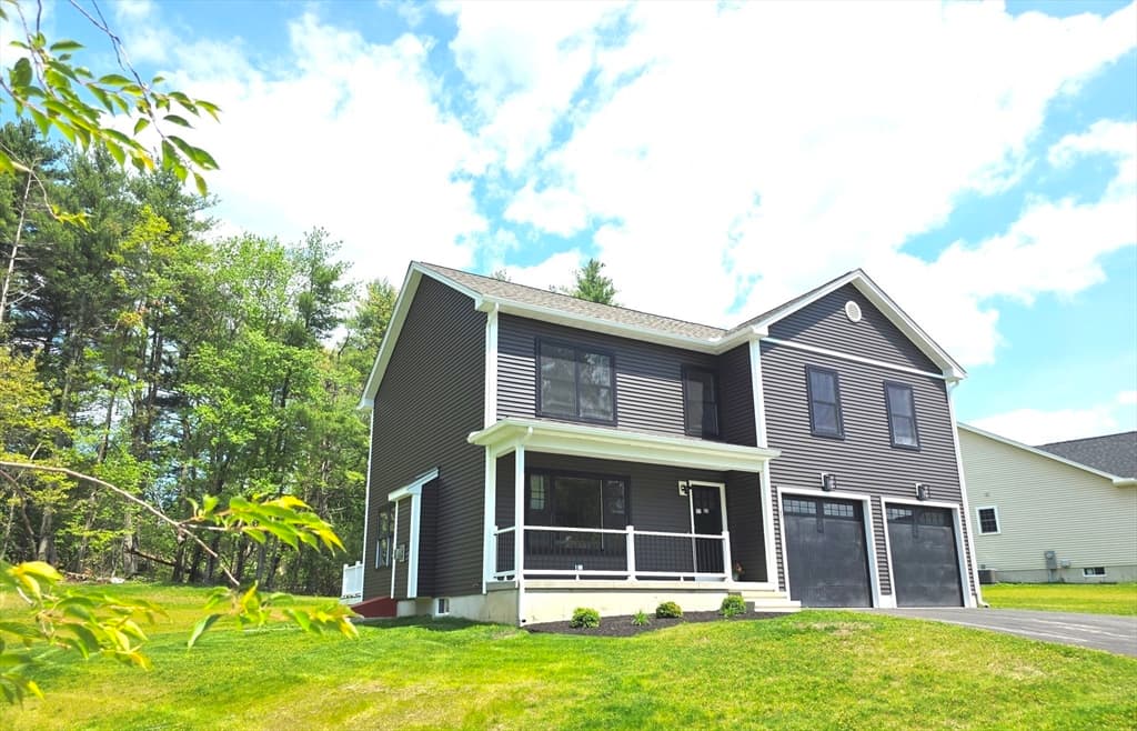 23 High Bluff, Belchertown MA 01007