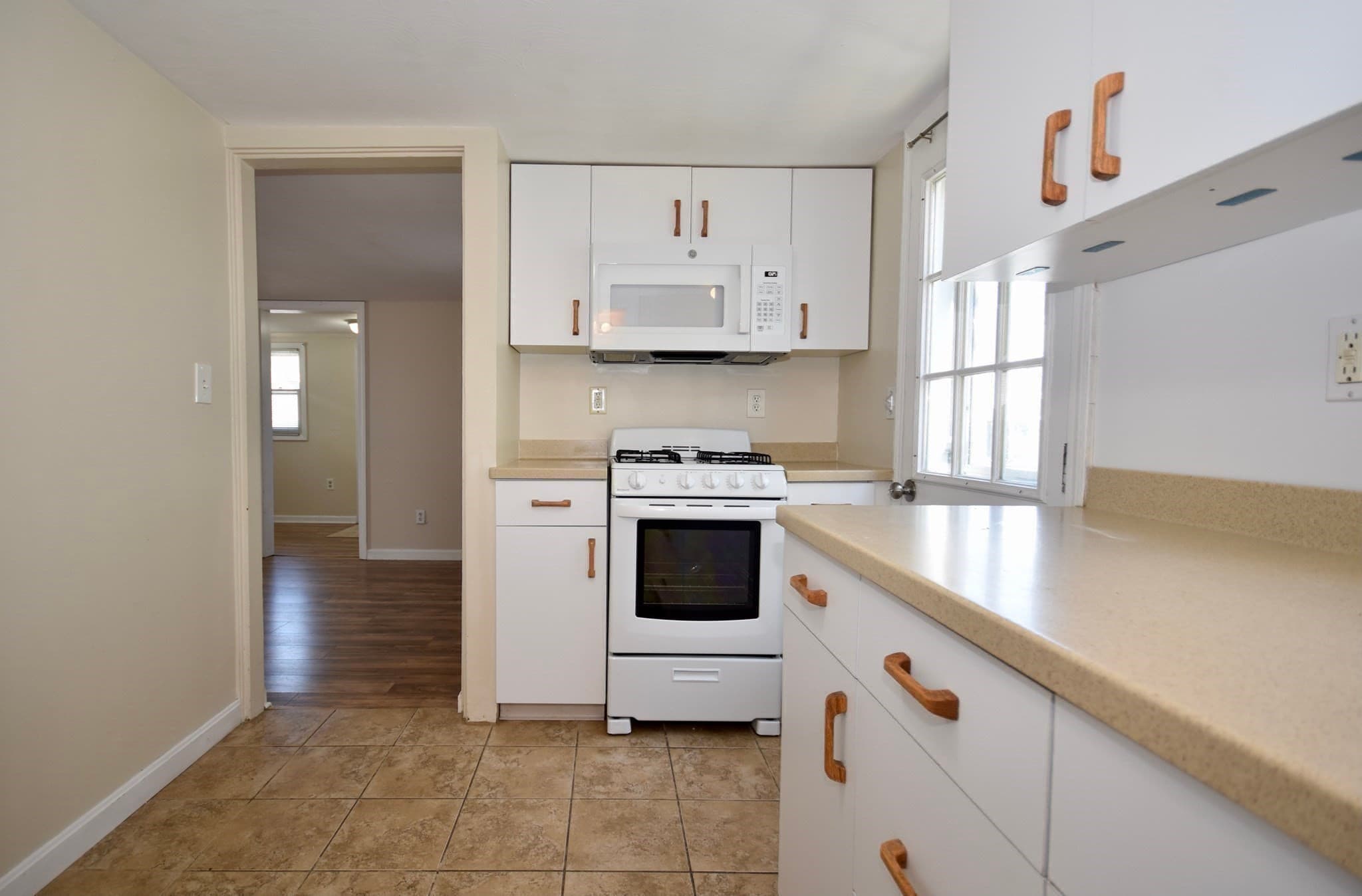 3 Family - 3 Units Side by Side at 14 Longwood Ave, Wareham MA 02558, Wareham, photo 18 of 40
