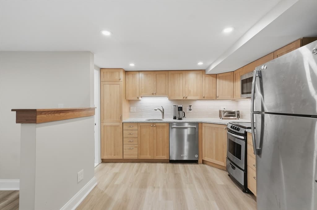 Condominium at 49 Colborne Road # B1, Boston MA 02135, Boston, photo 5 of 16
