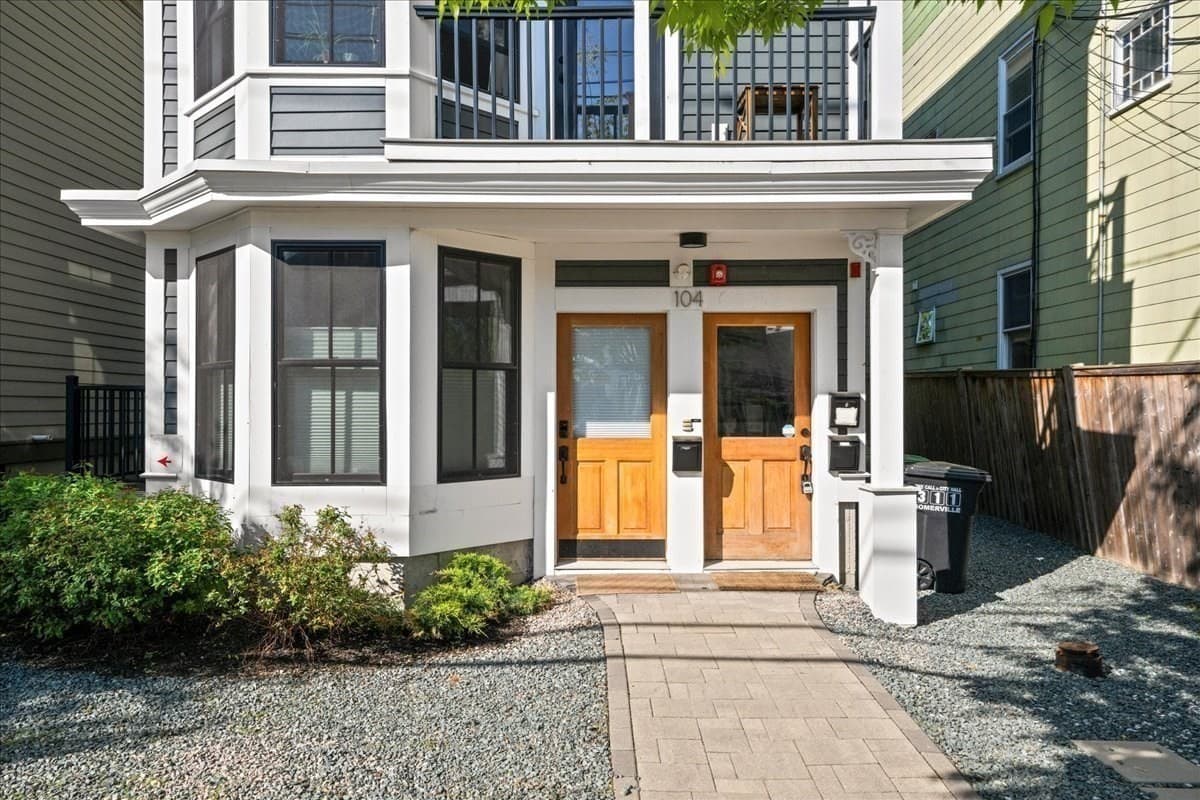 Condominium at 104 Beacon St # 2, Somerville MA 02143, photo 3 of 26