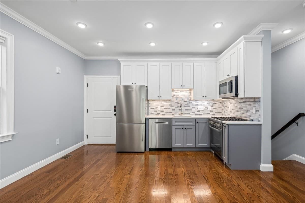 Condominium at 104 Beacon St # 2, Somerville MA 02143, photo 5 of 26