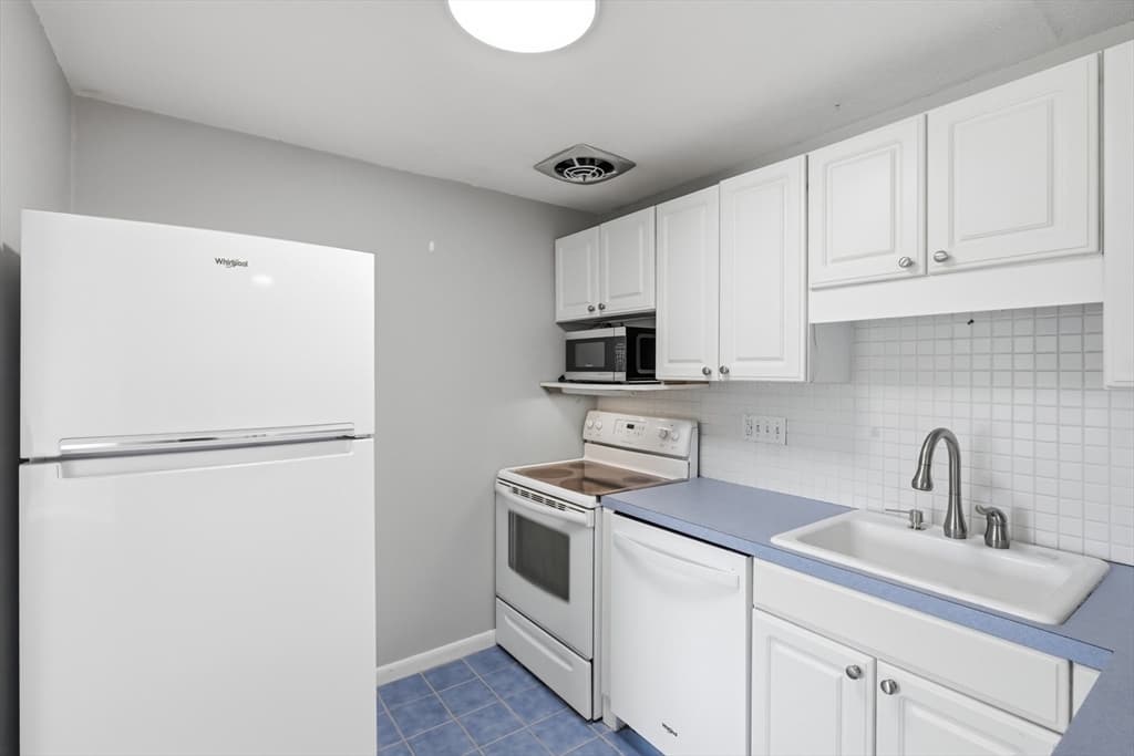 300 Park Terrace Drive # 358, Stoneham MA 02180 photo 11