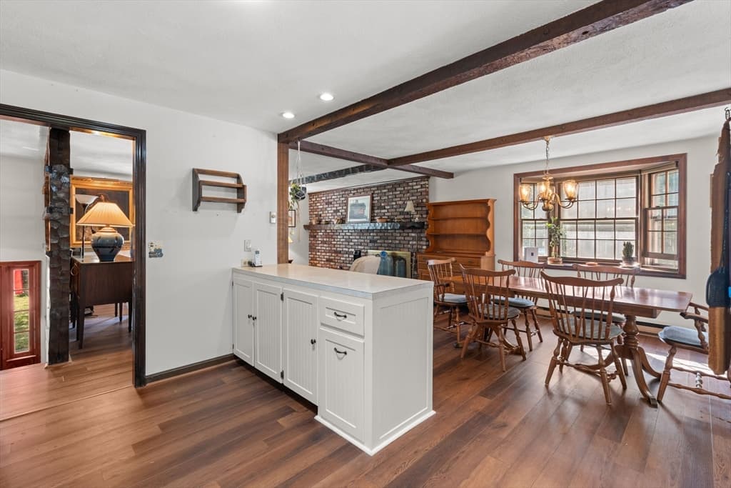 Single Family Residence at 88 Upland Rd, Plympton MA 02367, Plympton, photo 6 of 42