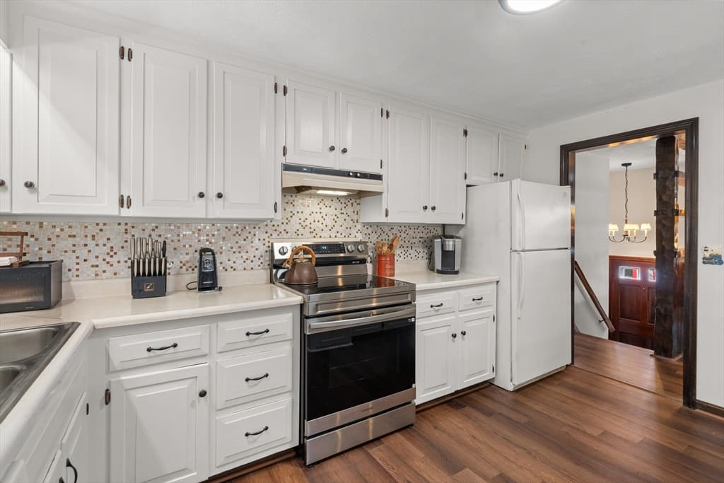 Single Family Residence at 88 Upland Rd, Plympton MA 02367, Plympton, photo 3 of 42