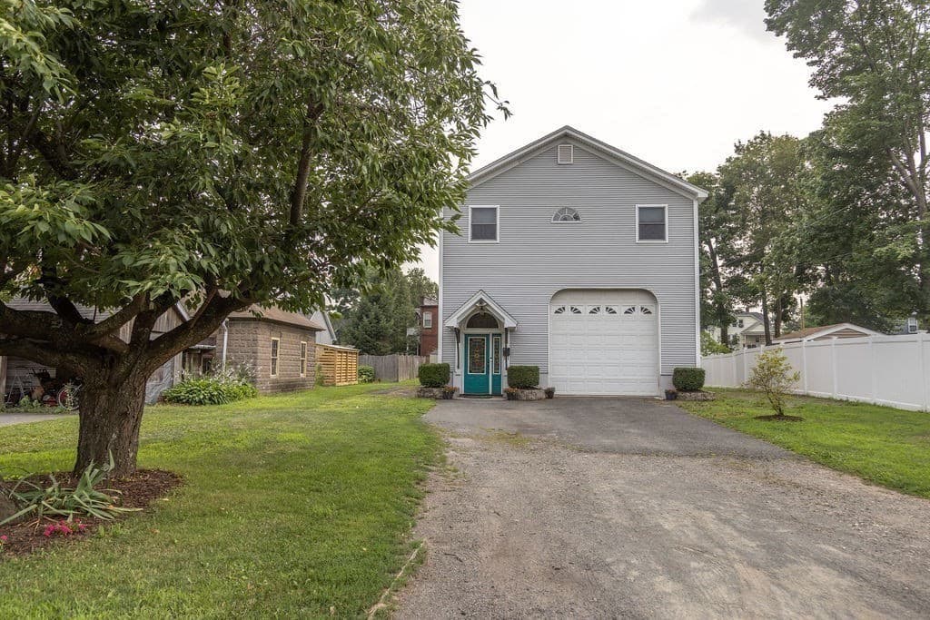 6 Sherman Avenue, Northampton MA 01060