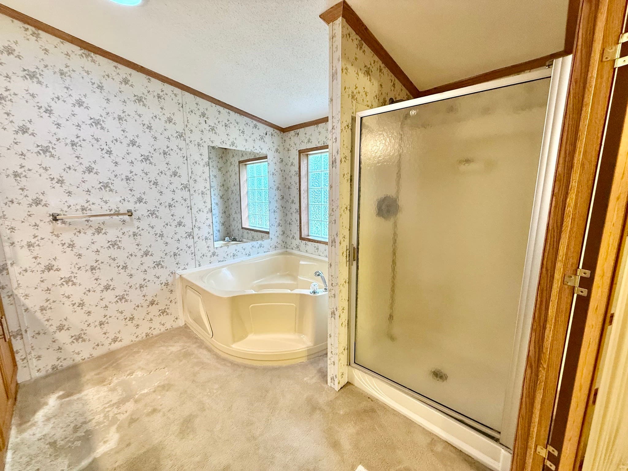 Mobile Home at 22 Sunnydale Cir, Brimfield MA 01010, photo 13 of 32