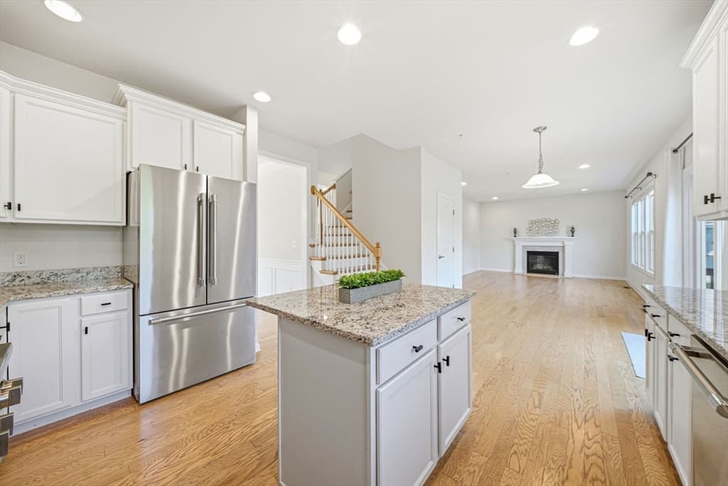 14 Autumn Ridge Dr, Hopkinton MA 01748 photo 11