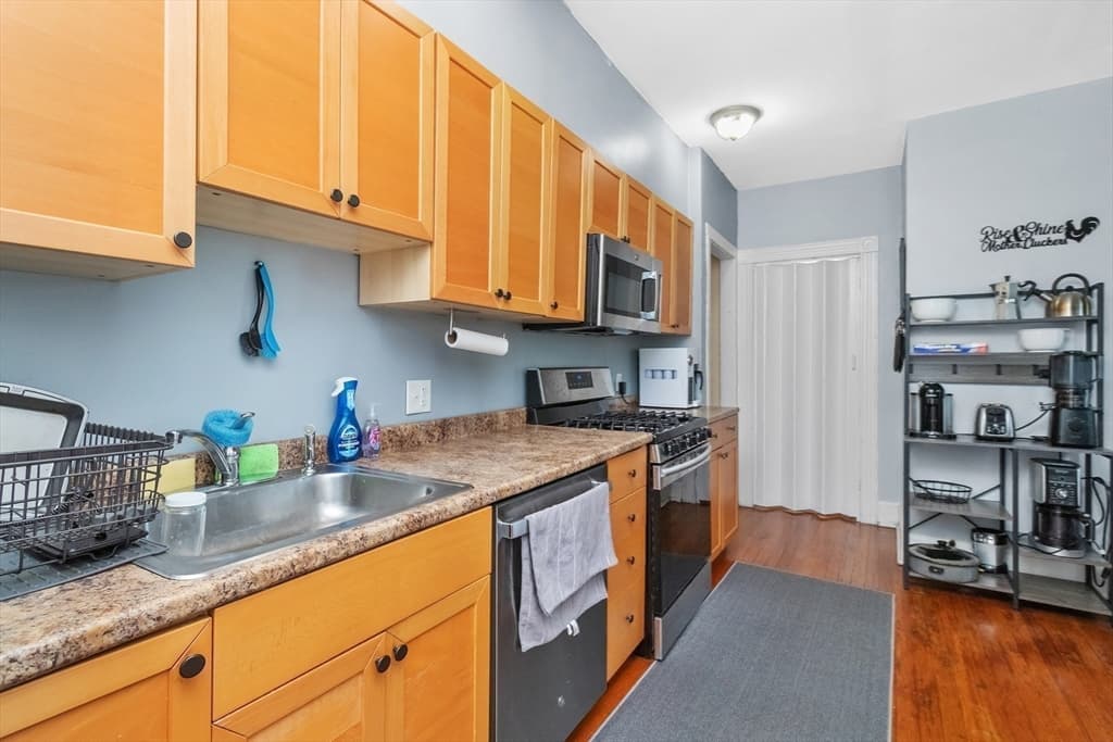126 Butler Rd, Quincy MA 02169 photo 17
