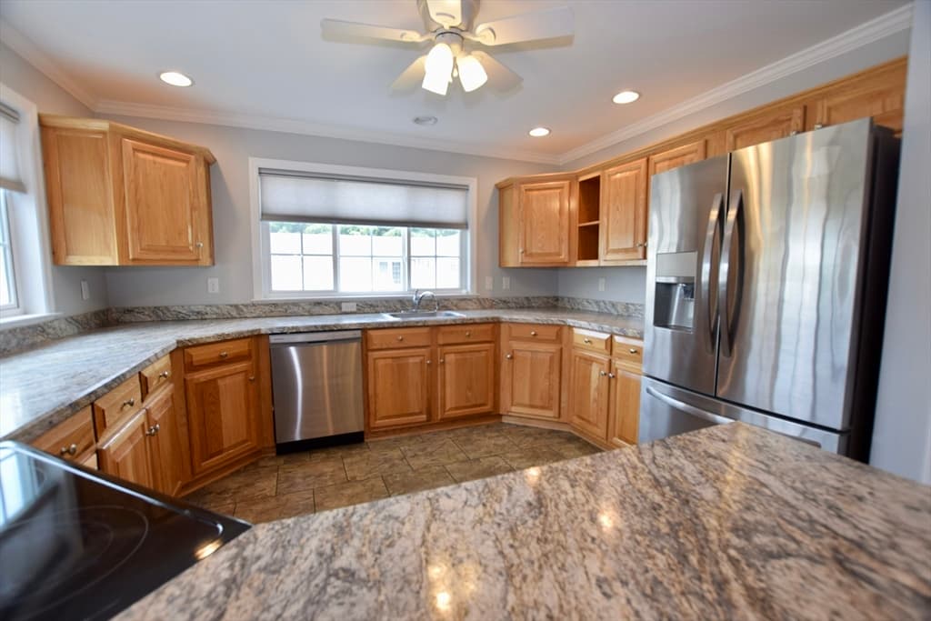 20 Quarry Stone Drive, Bridgewater MA 02324 photo 9