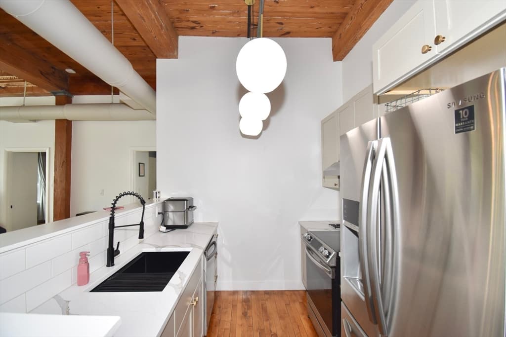 385 Worthington Street # 2F, Springfield MA 01103 photo 4