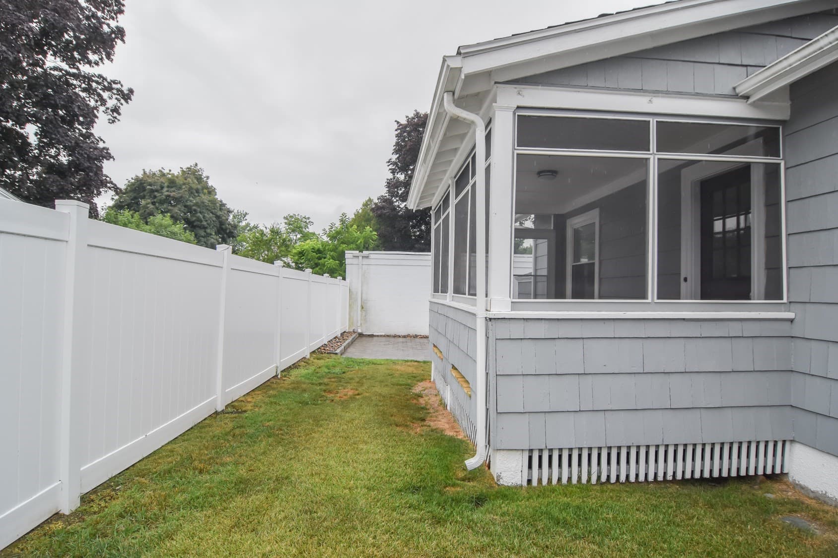 Single Family Residence at 2 Lamb St, Attleboro MA 02703, Attleboro, photo 7 of 40