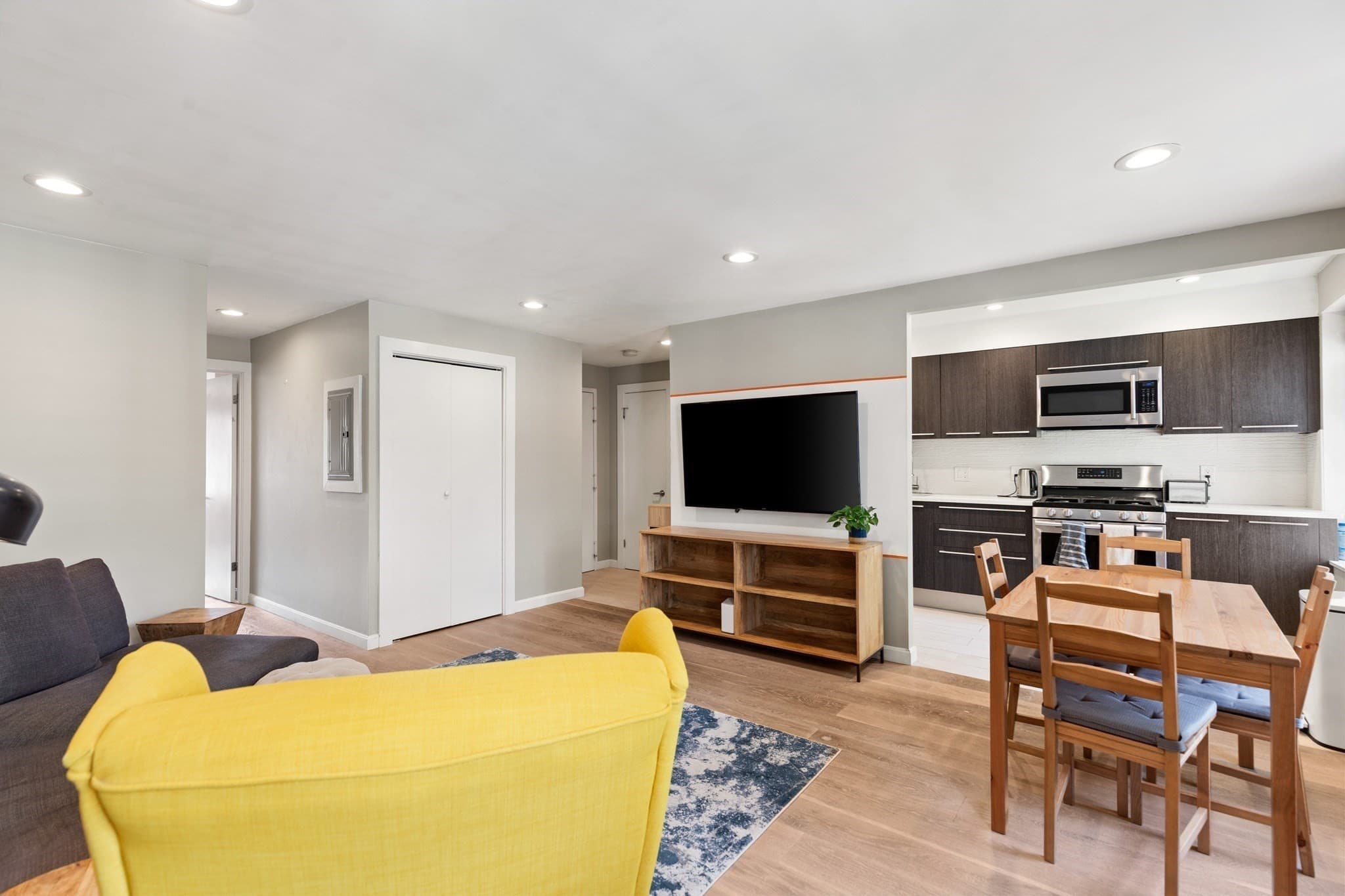 Condominium at 17 Bowdoin St. # C, Boston MA 02114, photo 4 of 17