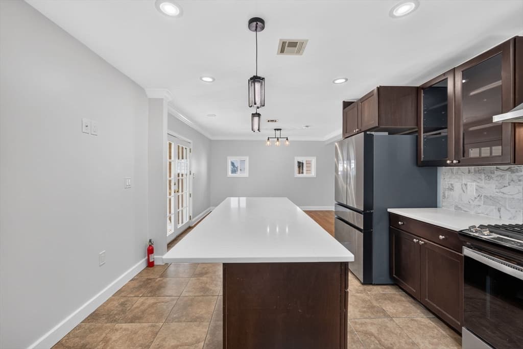Single Family Residence at 102 Pierce Street, Boston MA 02136, Boston, photo 6 of 31