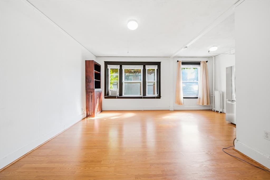 1607 Commonwealth Ave # 04, Boston MA 02135 photo 6