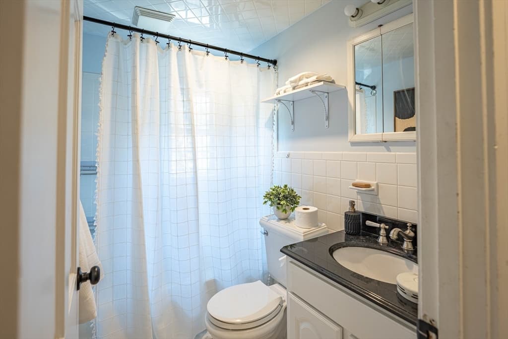 247 Washington St # 11, Winchester MA 01890 photo 10
