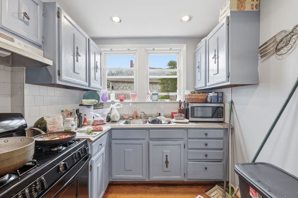 37 Eaton St, Fall River MA 02723 photo 6