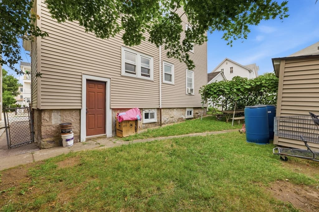 37 Eaton St, Fall River MA 02723 photo 39
