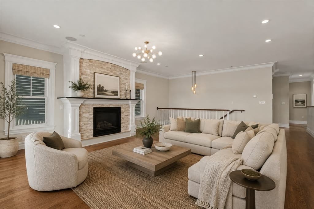 Condominium at 9 M # 2, Boston MA 02127, Boston, photo 2 of 41