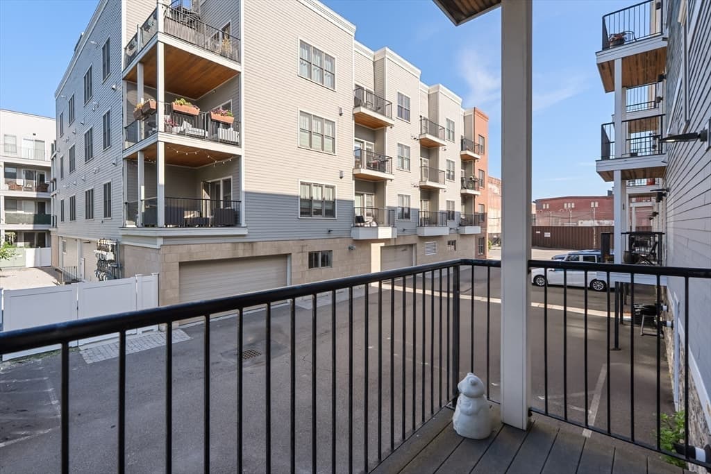 Condominium at 9 M # 2, Boston MA 02127, Boston, photo 19 of 41