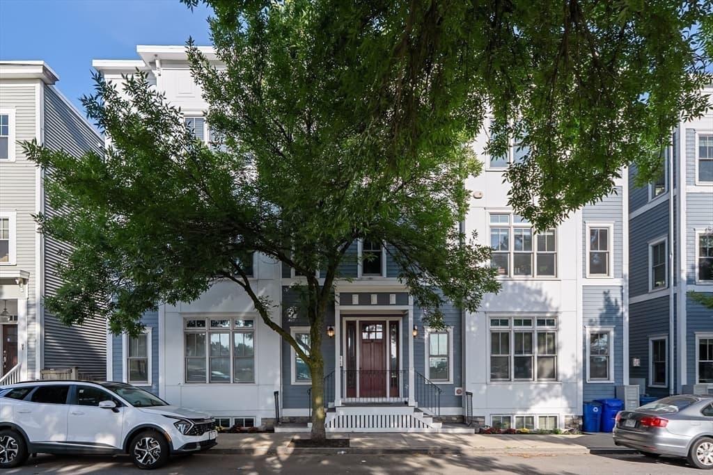 Condominium at 9 M # 2, Boston MA 02127, Boston, photo 39 of 41