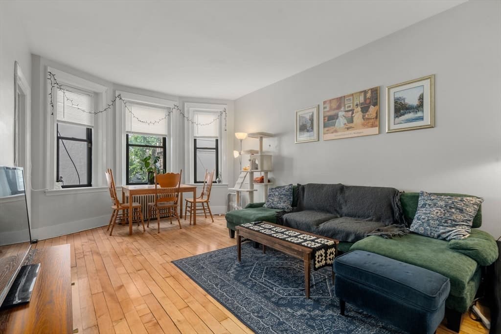 Condominium at 1157 Commonwealth Ave # 1, Boston MA 02134, Boston, photo 2 of 23
