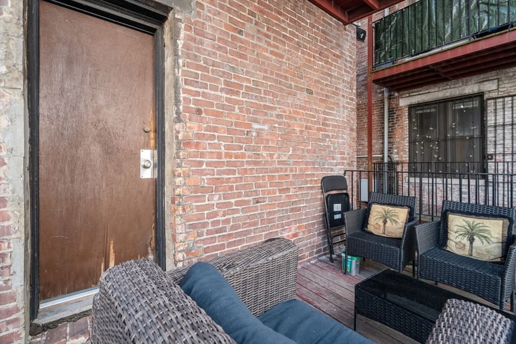 Condominium at 1157 Commonwealth Ave # 1, Boston MA 02134, Boston, photo 20 of 23