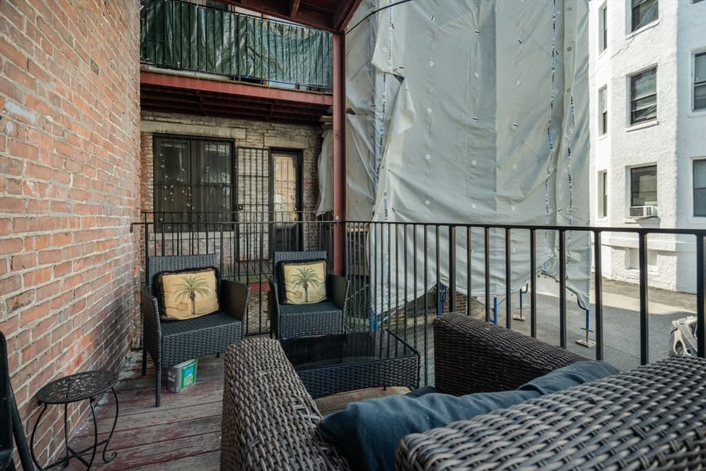 Condominium at 1157 Commonwealth Ave # 1, Boston MA 02134, Boston, photo 18 of 23
