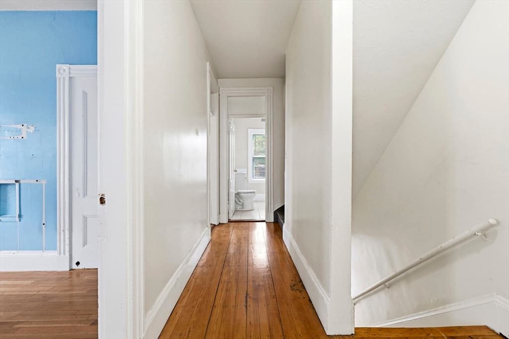 31-33 Lothrop St, Boston MA 02135 photo 15
