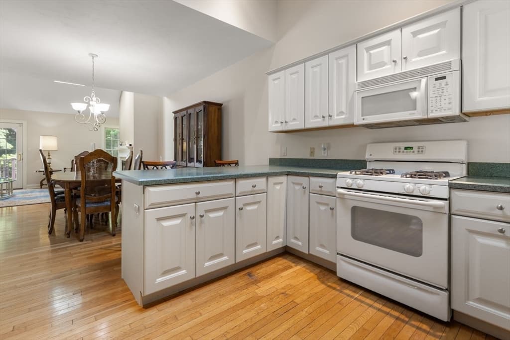 38 Juniper Ln # 38, Hanover MA 02339 photo 6