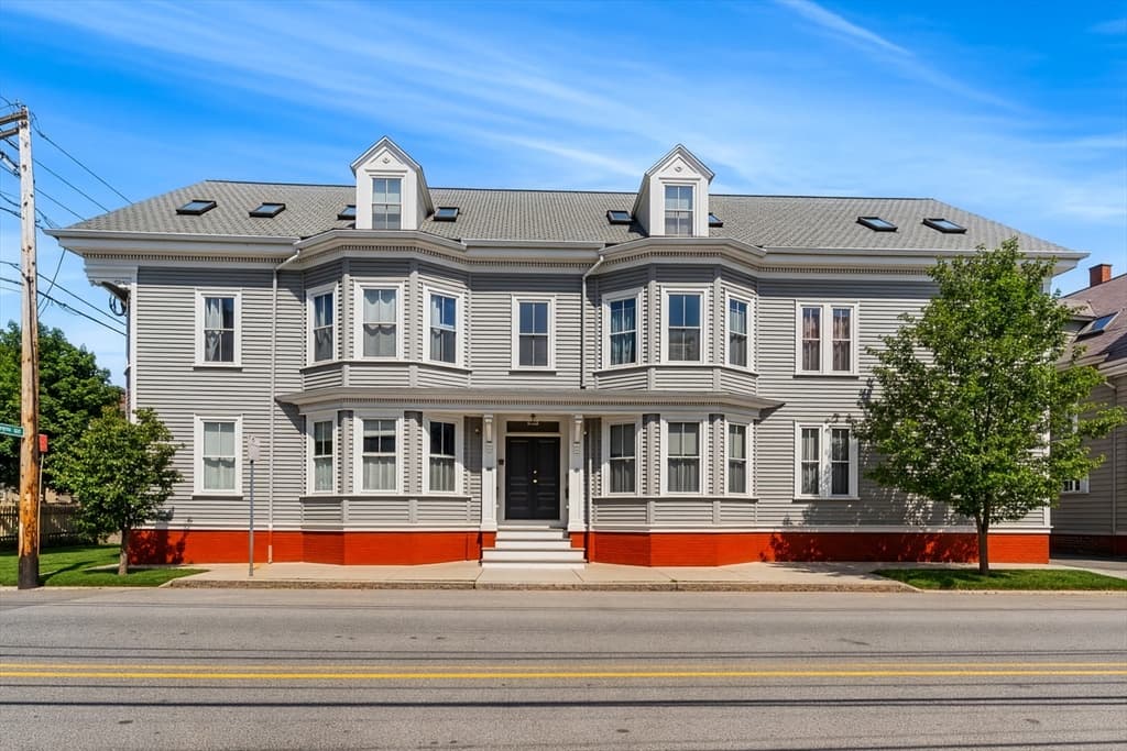 66 Essex Street # 1, Salem MA 01970