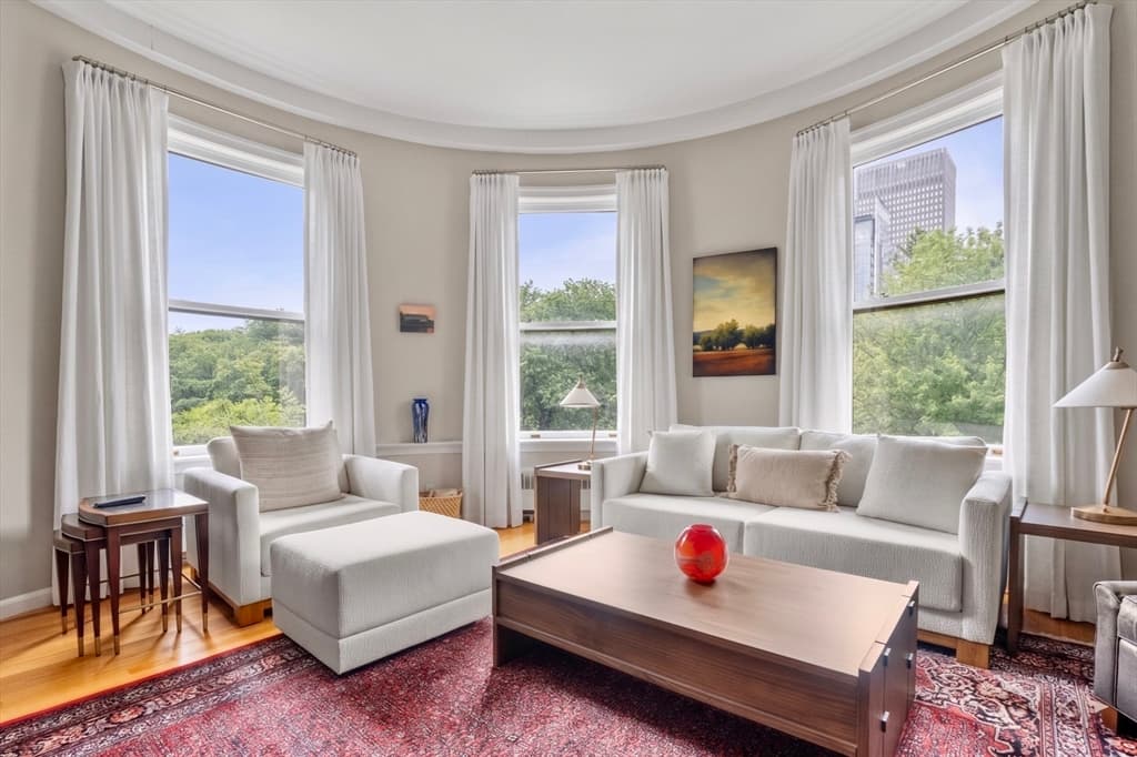 Condominium at 20 Gloucester St # 3, Boston MA 02115, Boston, photo 4 of 25