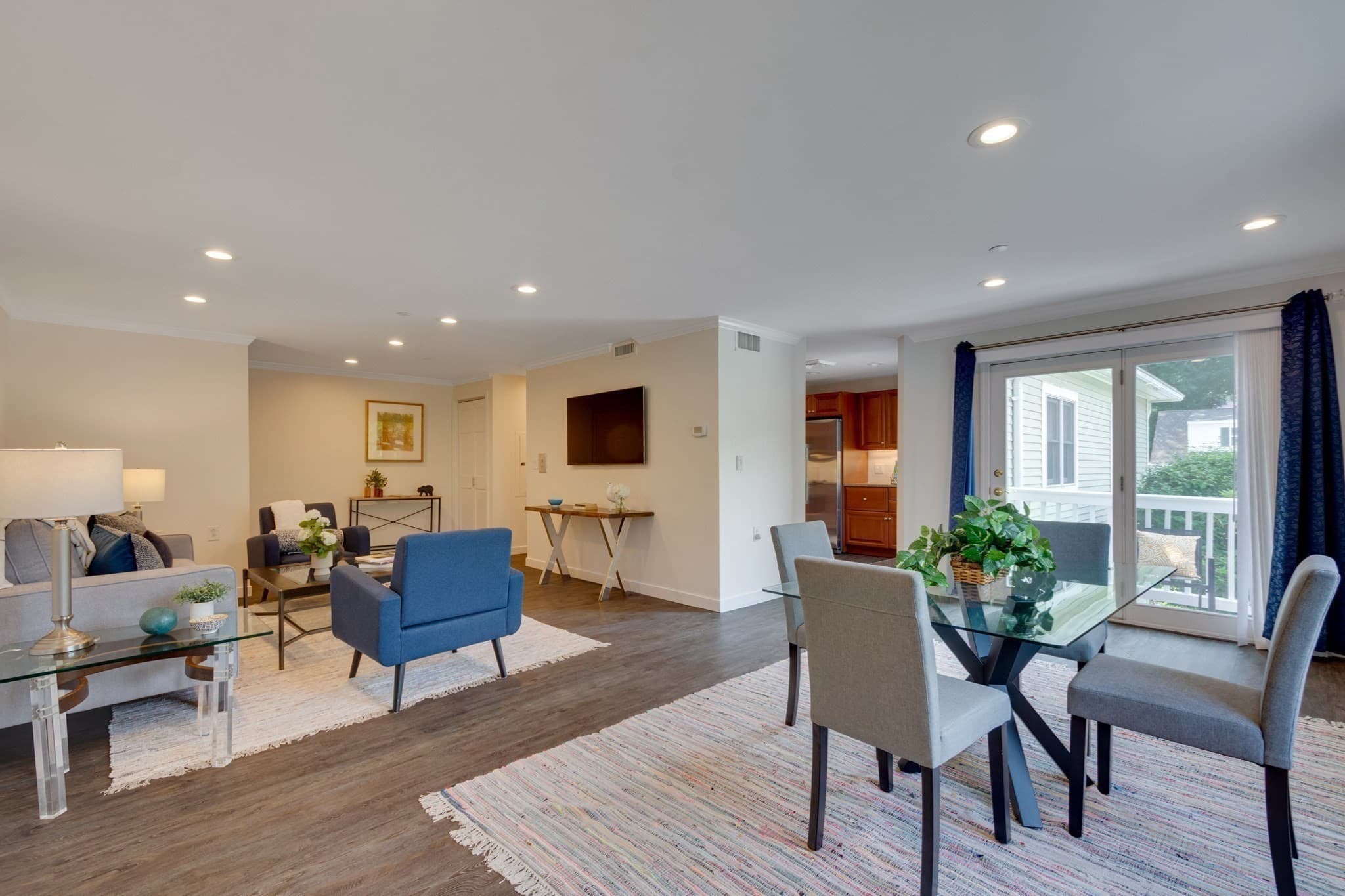 Condominium at 140 Lincoln Road # 218, Lincoln MA 01773, Lincoln, photo 4 of 22