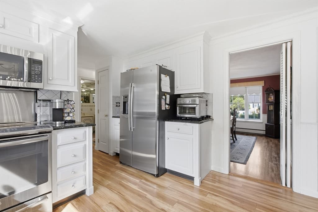 Single Family Residence at 2 Russell Road, Lynnfield MA 01940, Lynnfield, photo 16 of 42