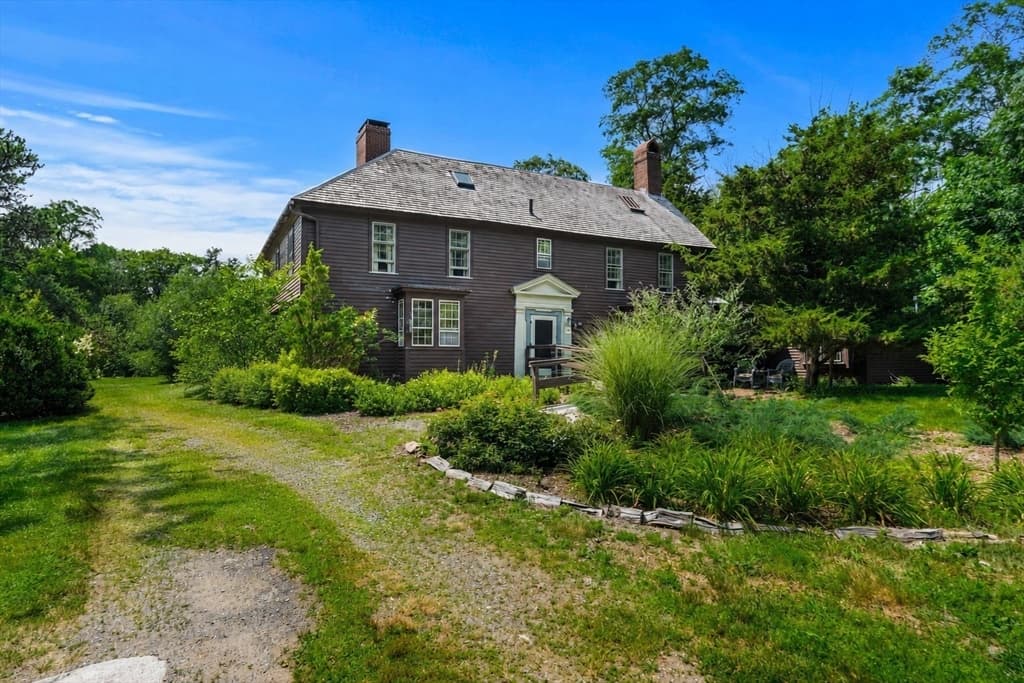 190 Granite St, Rockport MA 01966