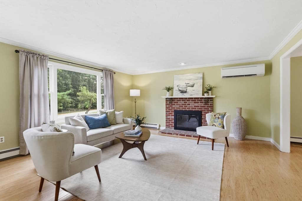 51 Hosmer St, Acton MA 01720 photo 2