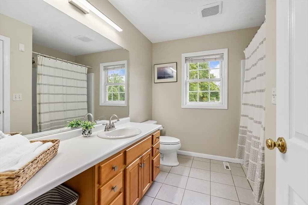 2 Ture Ln, Holbrook MA 02343 photo 19