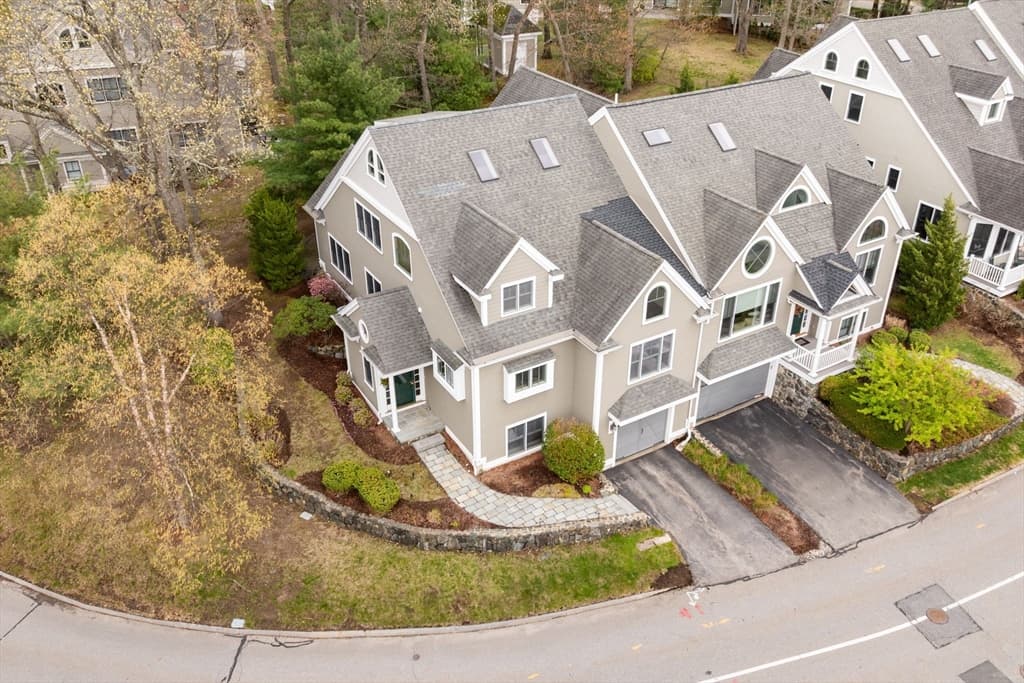 127 Johnson Woods Dr # 127, Reading MA 01867 photo 3