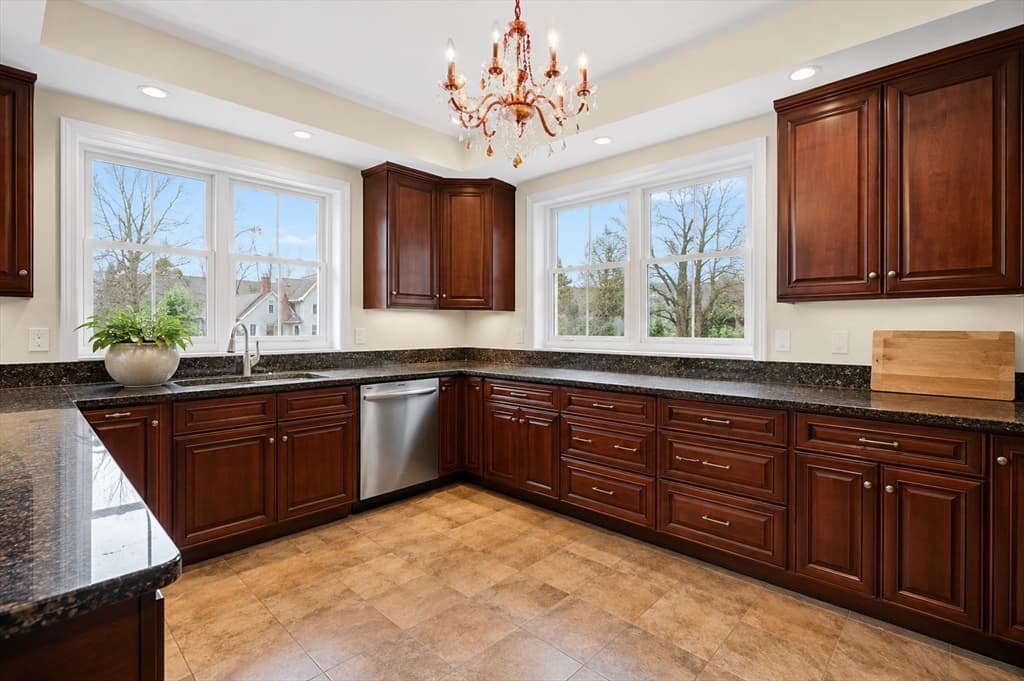 127 Johnson Woods Dr # 127, Reading MA 01867 photo 10