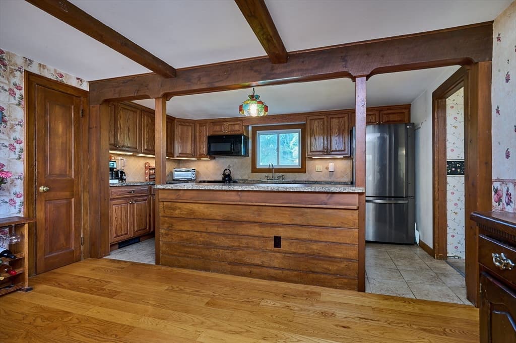 666 Montgomery Rd, Westfield MA 01085 photo 10
