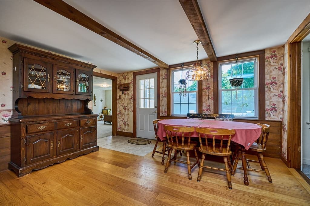 666 Montgomery Rd, Westfield MA 01085 photo 11