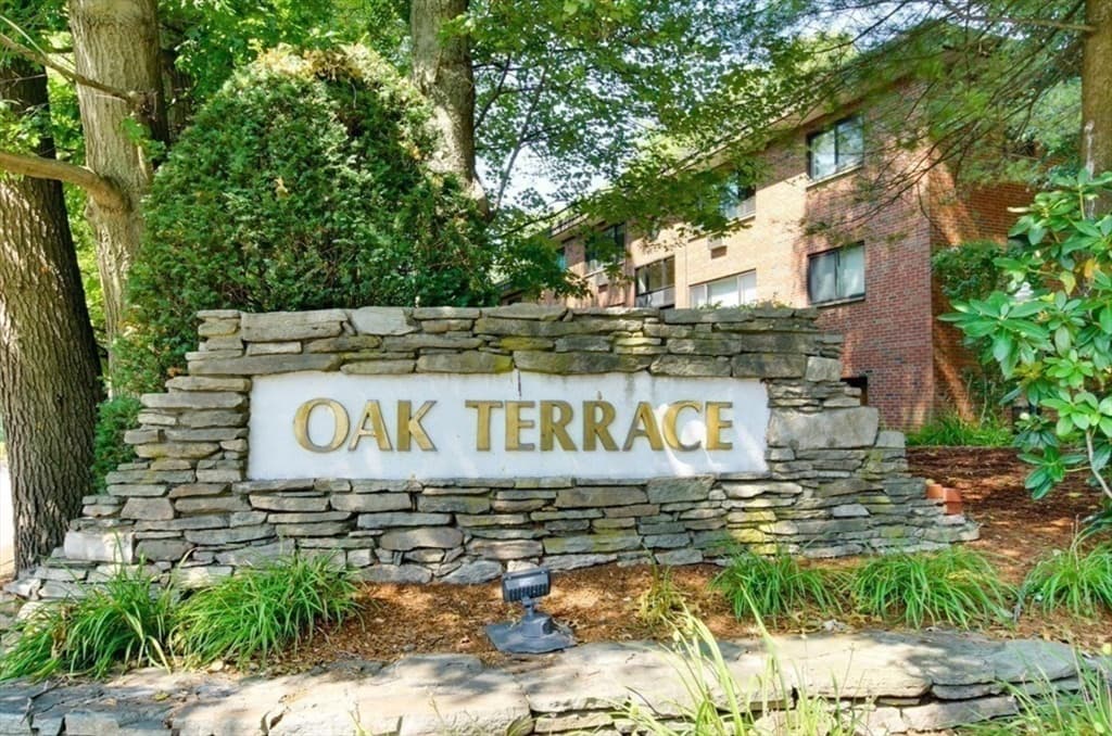 1321 Worcester Road # 303, Framingham MA 01701