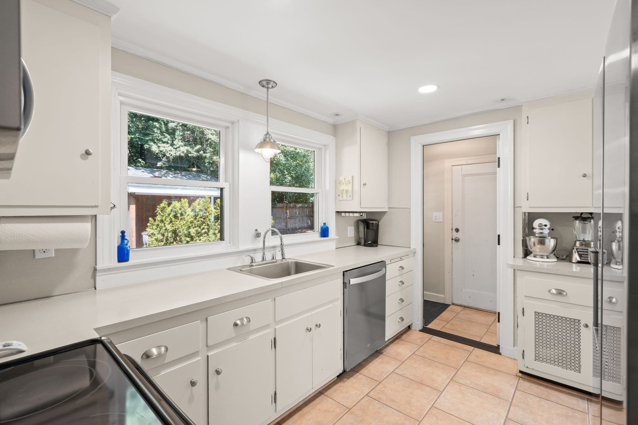 Single Family Residence at 31 Old Farm Road, Dedham MA 02026, Dedham, photo 19 of 39