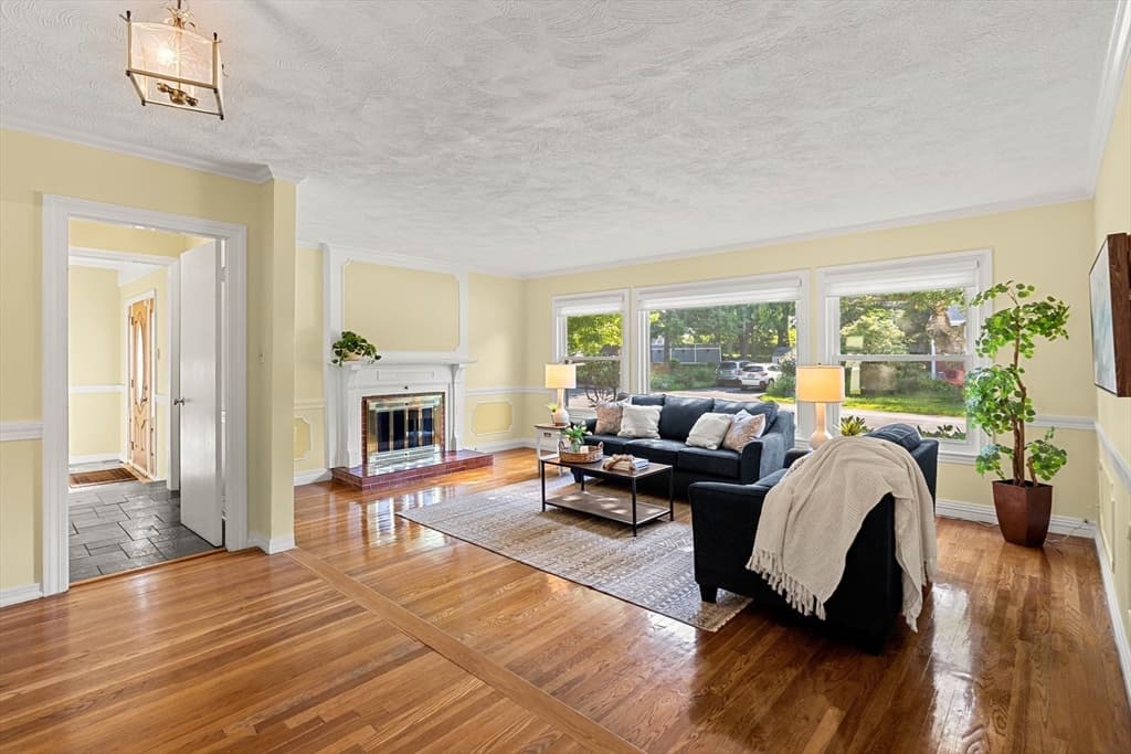 173 Florence Rd, Lowell MA 01851 photo 6