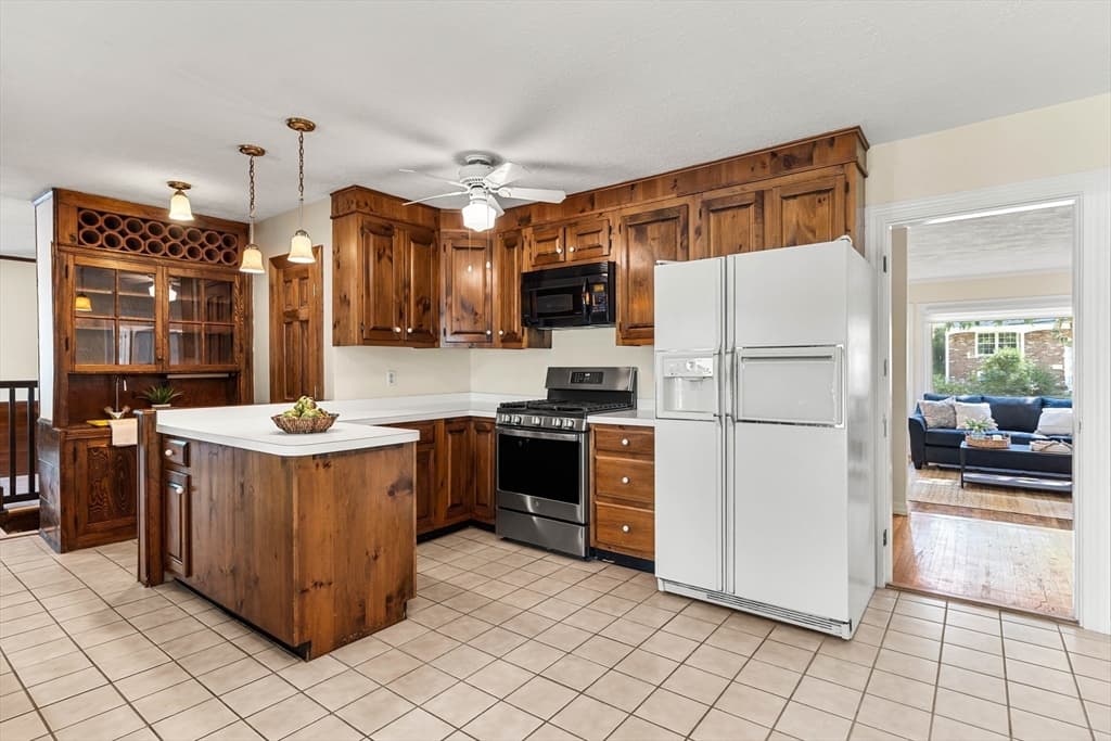173 Florence Rd, Lowell MA 01851 photo 16