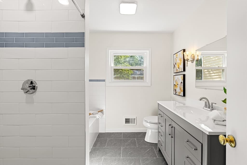 173 Florence Rd, Lowell MA 01851 photo 29