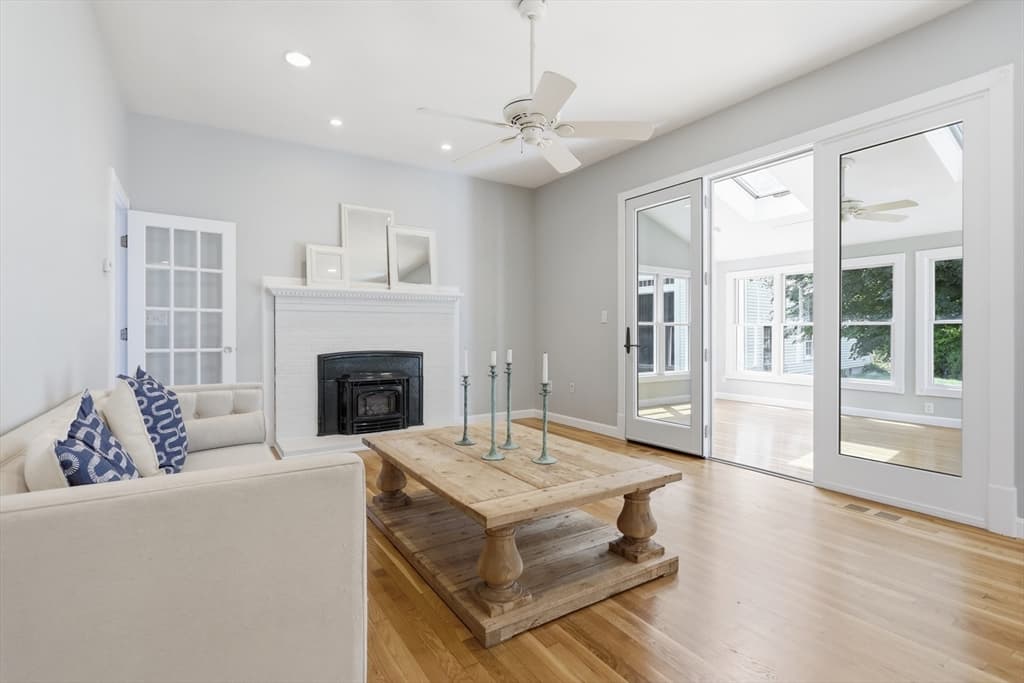45 King St, Littleton MA 01460 photo 13