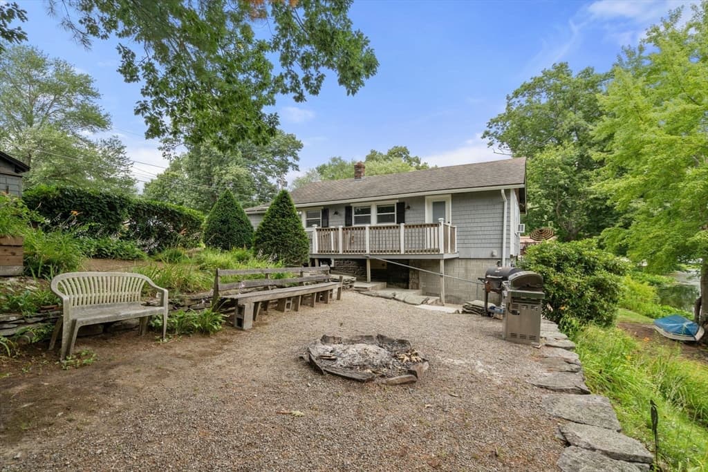 Single Family Residence at 10 Riverside Dr, Auburn MA 01501, Auburn, photo 24 of 33
