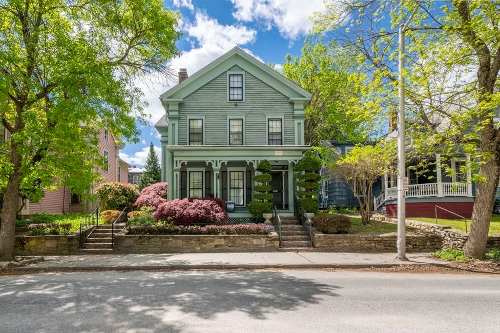 12 Crown St., Worcester MA 01609 photo 42