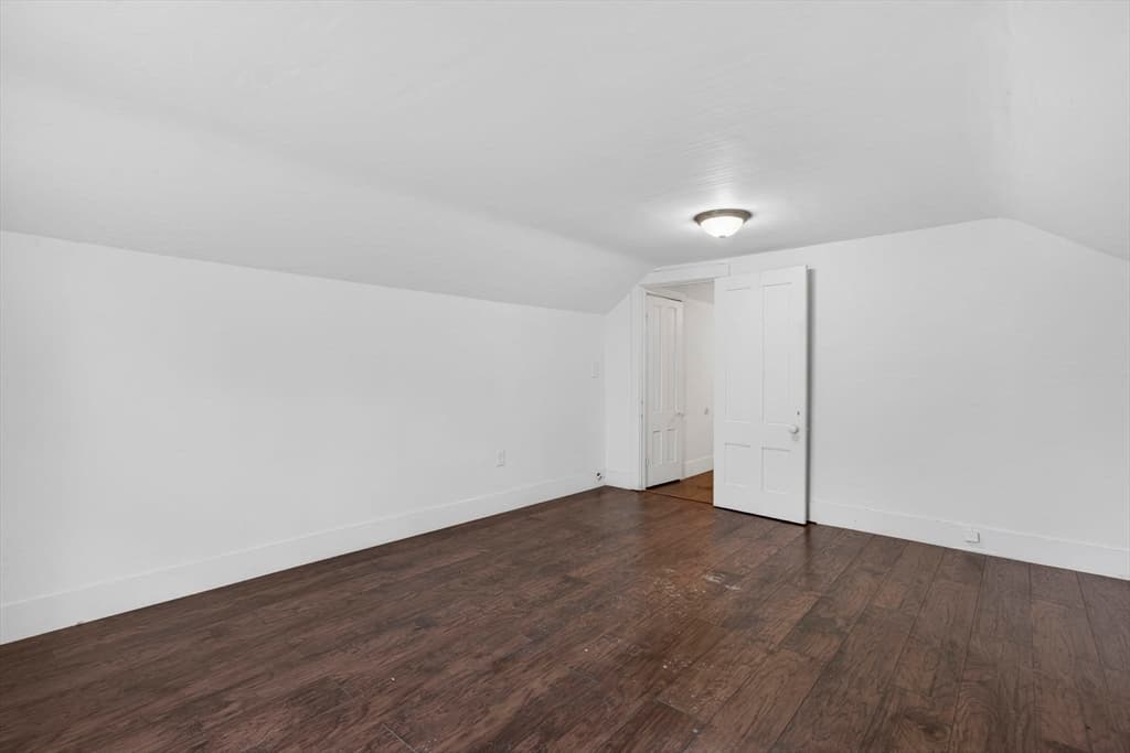 12 Crown St., Worcester MA 01609 photo 32