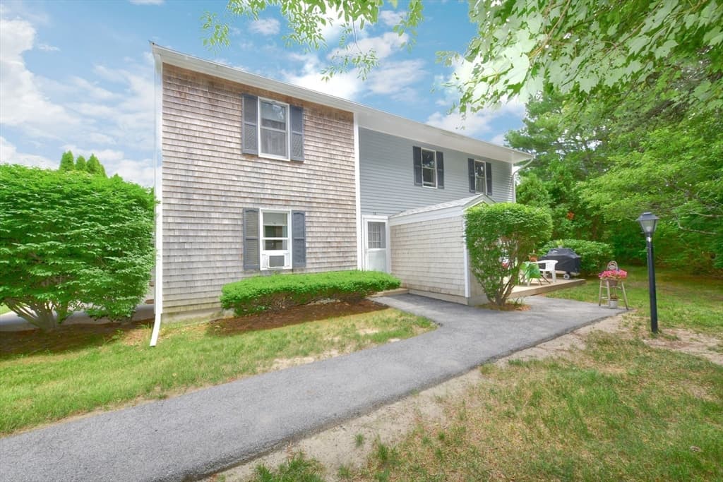 3 Village Green Dr # 3B, Bourne MA 02562 photo 4